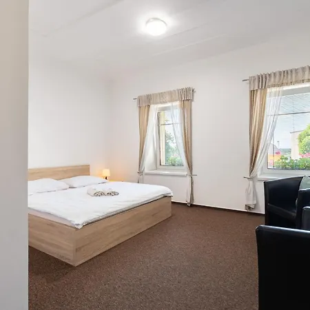 Penzion Sezemice 4* Sezemice